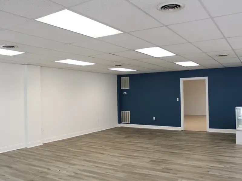 Commercial Building for Sale in Prime Location - Move-in Ready