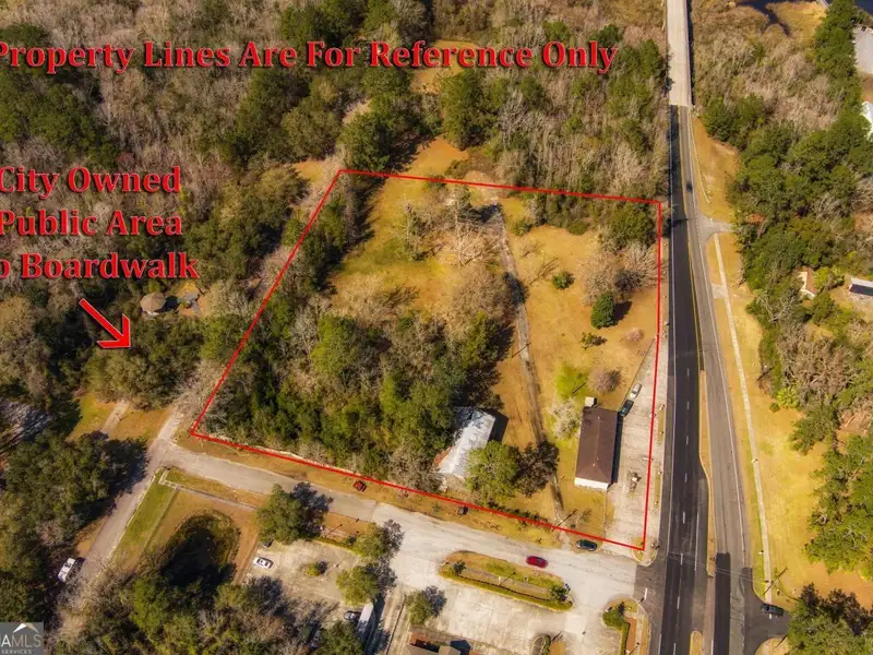 4-acre Commercial Property with Historic Fire Museum on Us Hwy 17, Woodbine