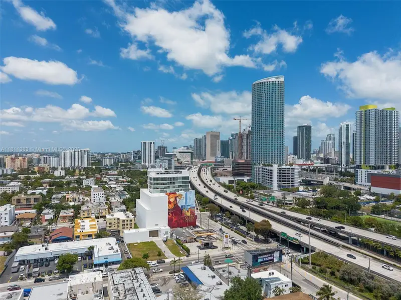 85sf Professional Office Space on 12th Floor Near I-95 and Brickell Area