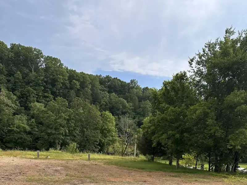 Commercial Restaurant with Rv Hookups and Additional Lot Near I-40 Exit 152