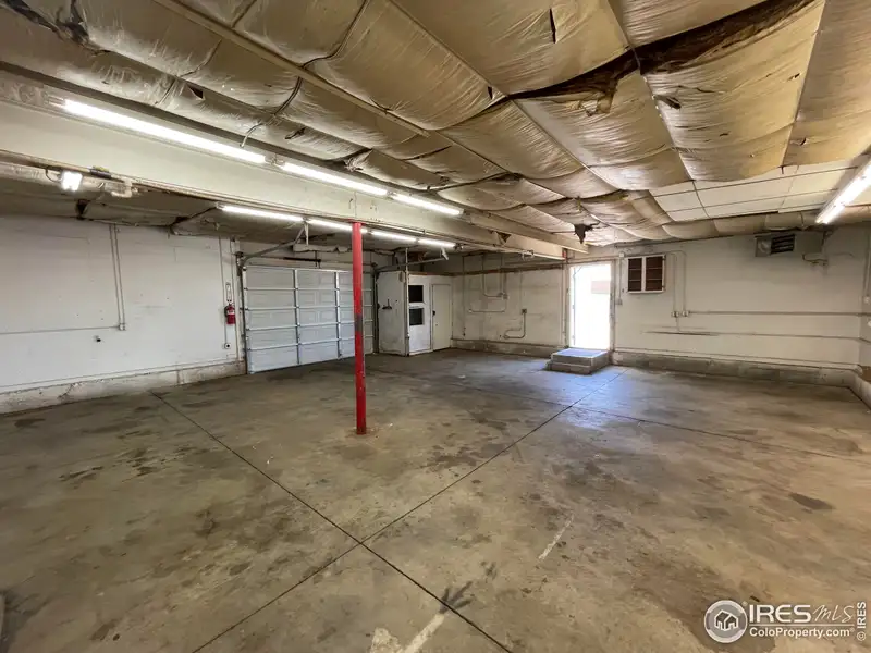 Industrial Unit in Timberline Industrial Park, Fort Collins - 1,065 Sq Ft, Grade Level Door