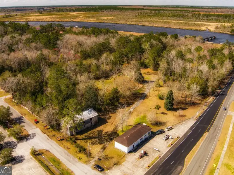 4-acre Commercial Property with Historic Fire Museum on Us Hwy 17, Woodbine