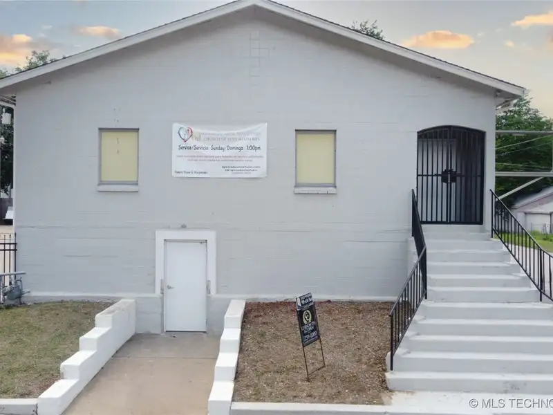 Versatile 5200+ Sf Commercial Property with Walk-out Basement in Prime Location