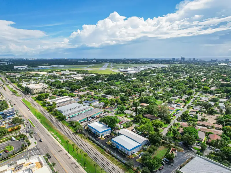 10,000 Sq Ft Warehouse Space for Lease in Pompano Beach, B-4 Commercial Zoning