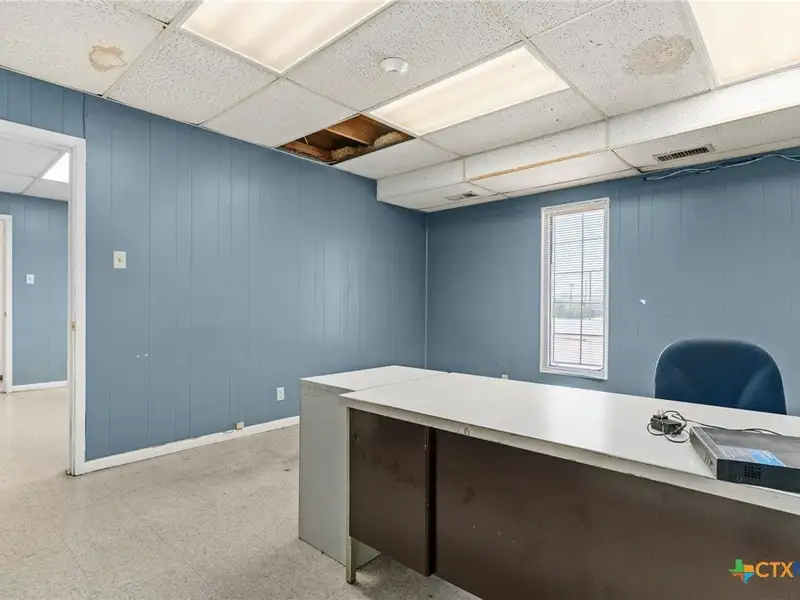 High-visibility Industrial Property with Multiple Access Points in Killeen Area