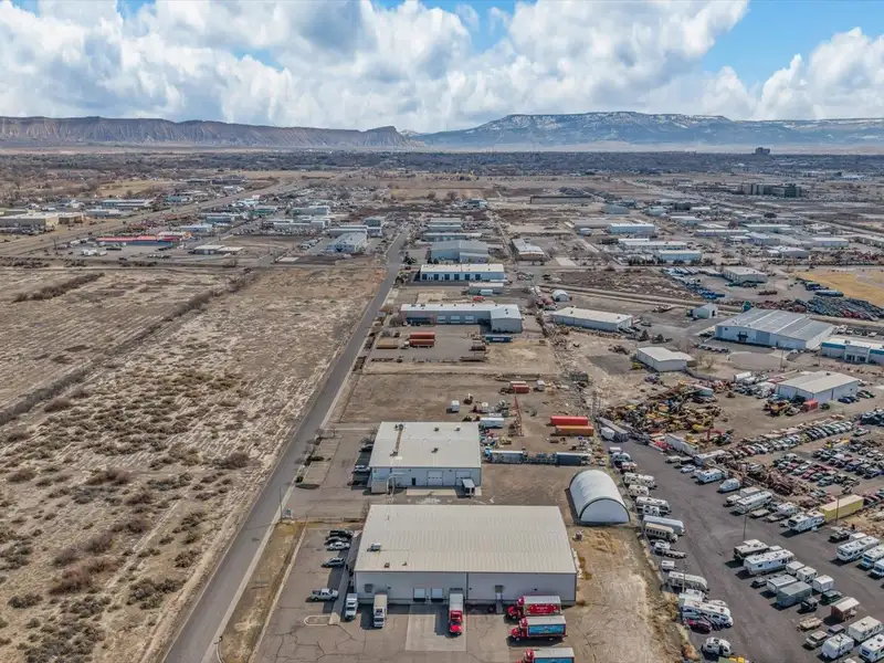 Office and Warehouse with Quonset Hut on 0.45 Acres, Fully Fenced