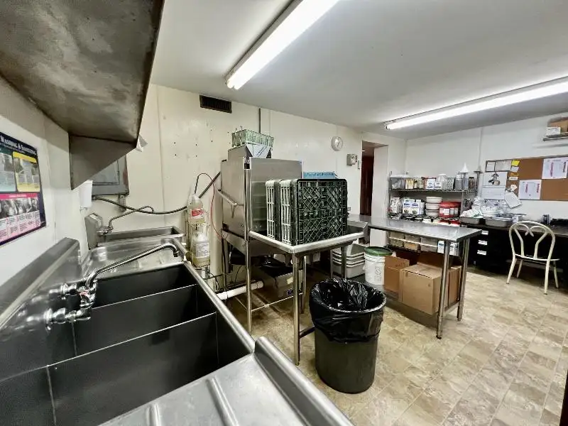 Established Supper Club with Apartment in Berlin - 50 Years of Community Legacy