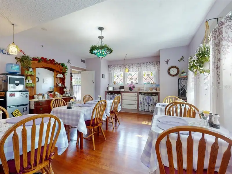 Historic Home and Turnkey Bed & Breakfast in Downtown Daytona Beach