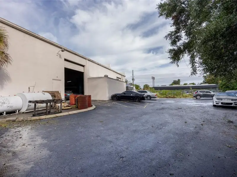 Prime Automotive Facility on Us 17/92 in Longwood, Fl - 9,700 Sq Ft