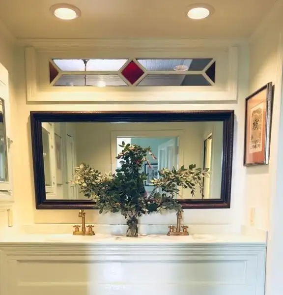 Versatile Historic District Property for Restaurant, Venue, or Retail with Ample Parking