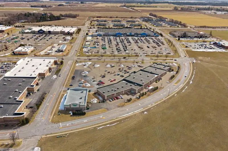 Retail Space for Lease in Plover, Wi - 4,000 Sf with High Visibility