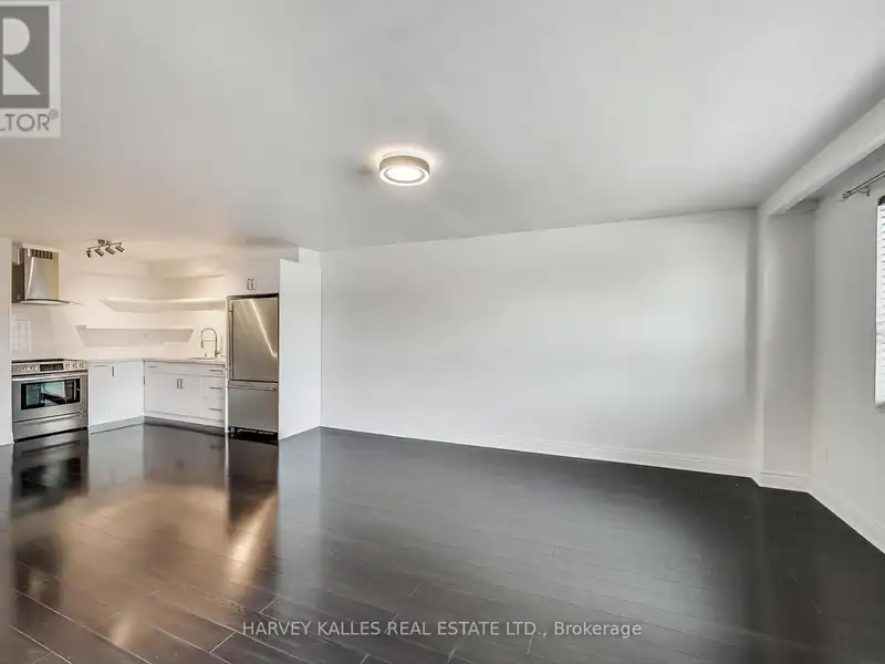 Renovated Commercial Property with Restaurant and Two Apartments in the Junction