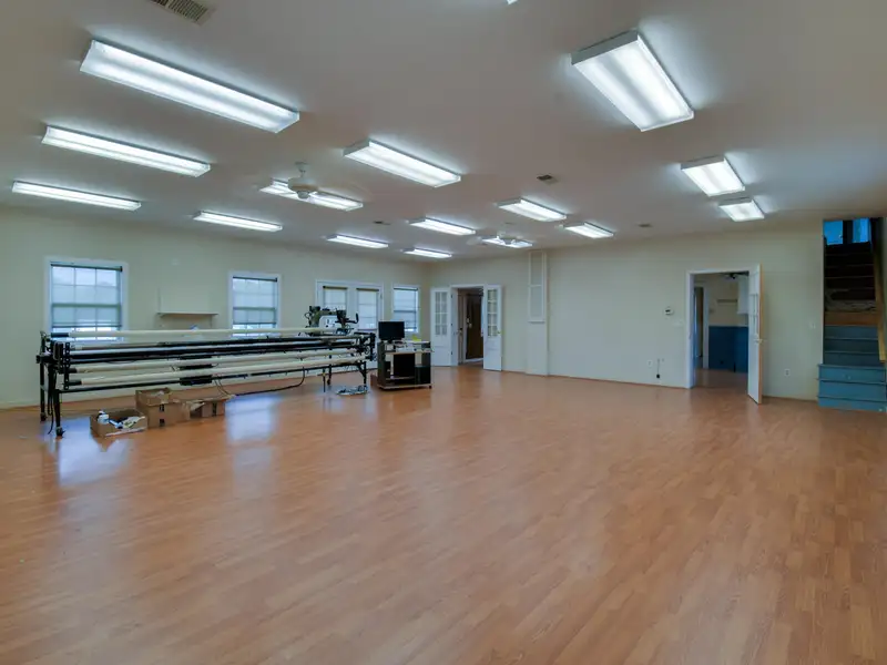 Versatile 6,724 Sqft Residential-commercial Property in Prime Location with Multiple Income Potential