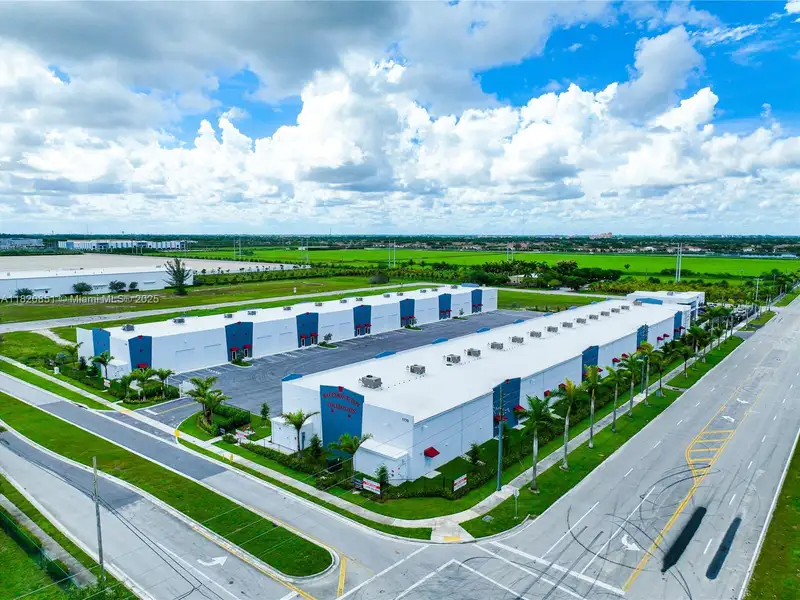 New 2,640 Sq. Ft. Warehouse in Homestead, Fl - Ideal for Storage and Business Operations