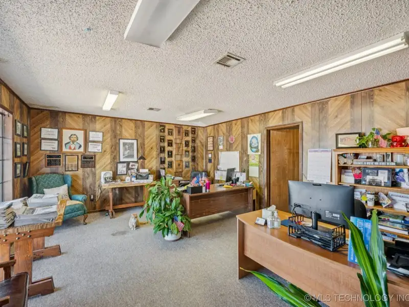 Fully-occupied Office Suite Building in Downtown Checotah with Five Units