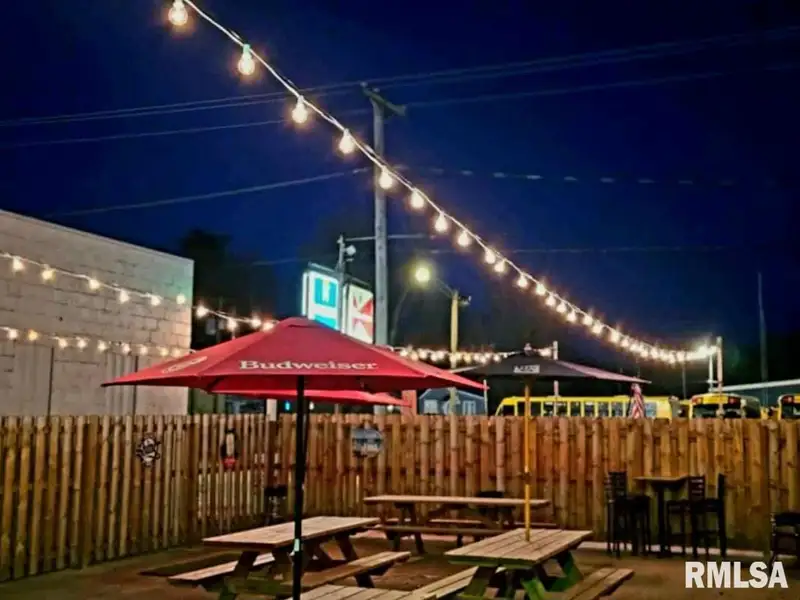 Established Bar and Grill with Outdoor Stage in Prime Location Near Factories