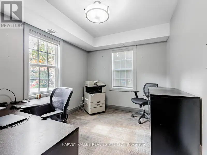 Custom Built Mixed-use Office/residential Property in Thornhill Village, 2013 Award Winner
