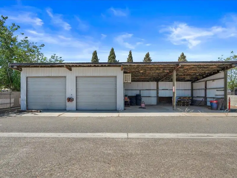 Prime Commercial Property with Two Buildings in Coalinga's Industrial Zone