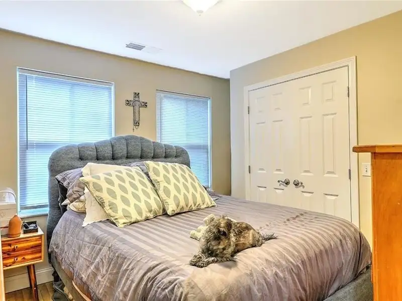 14-unit Residential Complex in Barrington, Ri on Nearly an Acre of Land