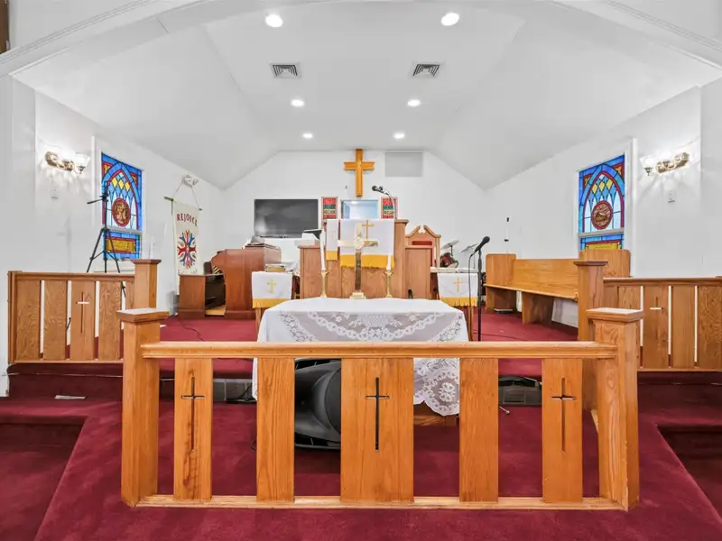 Historic Salem Ame House of Worship for Rent in Roslyn Heights, Nassau County
