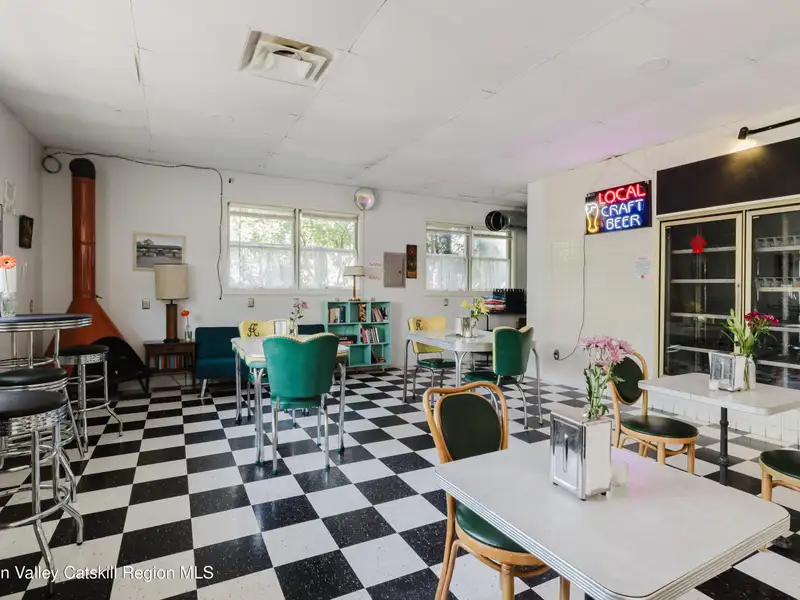 Mixed-use Commercial Property with Vintage Diner and Deli in Elizaville, Hudson Valley