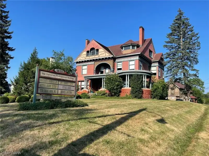 Historic Victorian Professional Building in Stark County with Remodeled Office Space