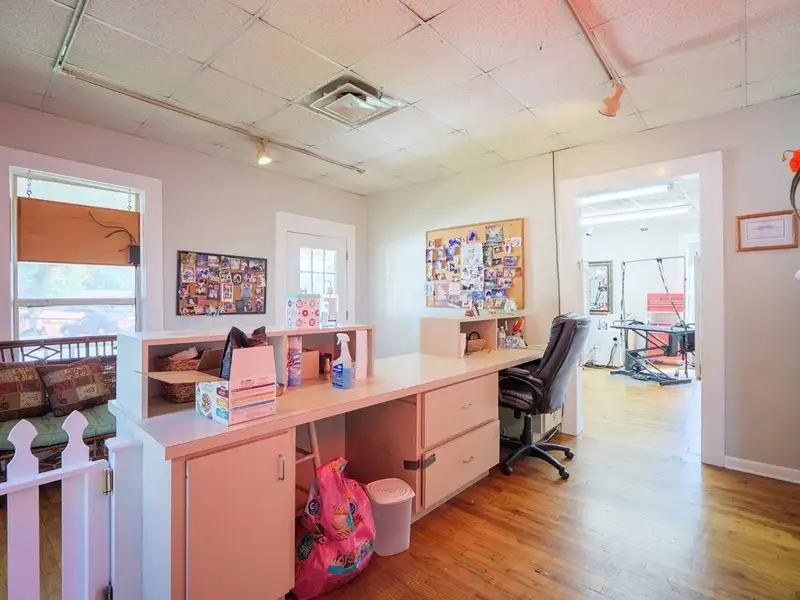 Versatile Flex Building with Office and Warehouse Space in Prime Valdosta Location