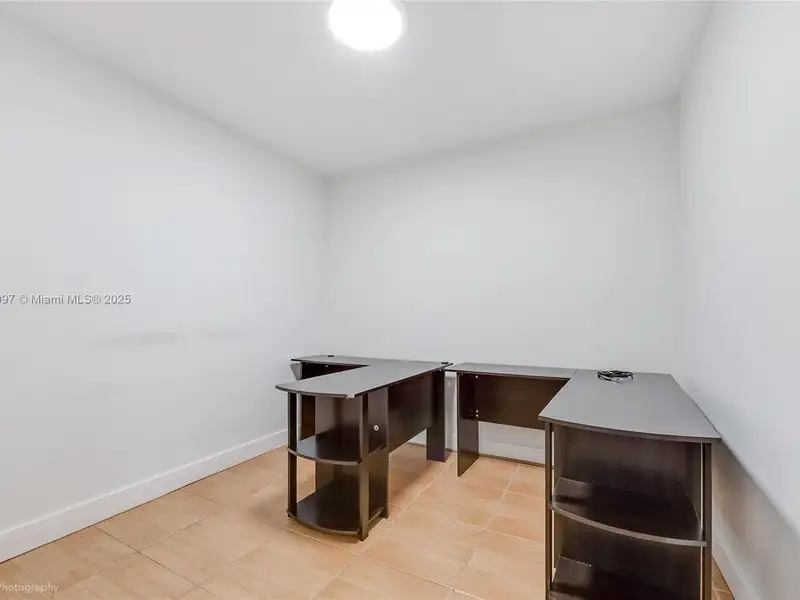 Modern Office Space for Lease in Prime Coral Gables Location with Flexible Floor Plans