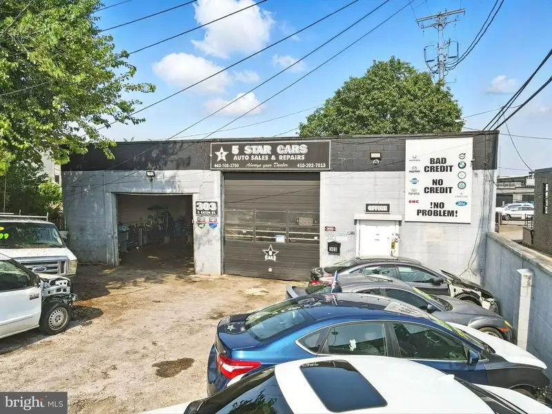 Established Auto Business and Commercial Property in Highlandtown with Turnkey Setup