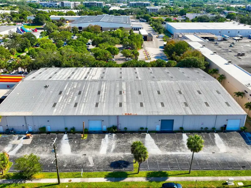 Deerfield Beach Office and Warehouse Space for Lease, 1286 Sq. Ft. Office, 47,604 Sq. Ft. Warehouse
