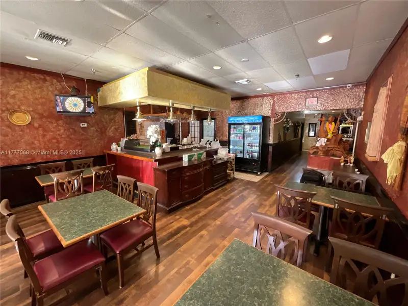 Turnkey Thai Curry Restaurant in University Commons with Established Customer Base and Growth Potential