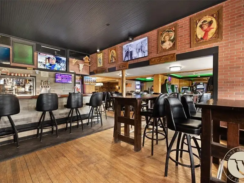 Renovated Saloon with Licenses Near Red Lodge and Beartooth Highway, Includes Living Space