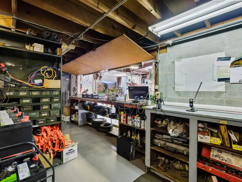 Versatile 9,940 Sq Ft Mixed-use Building on Congress Street, New Market, Shenandoah Valley