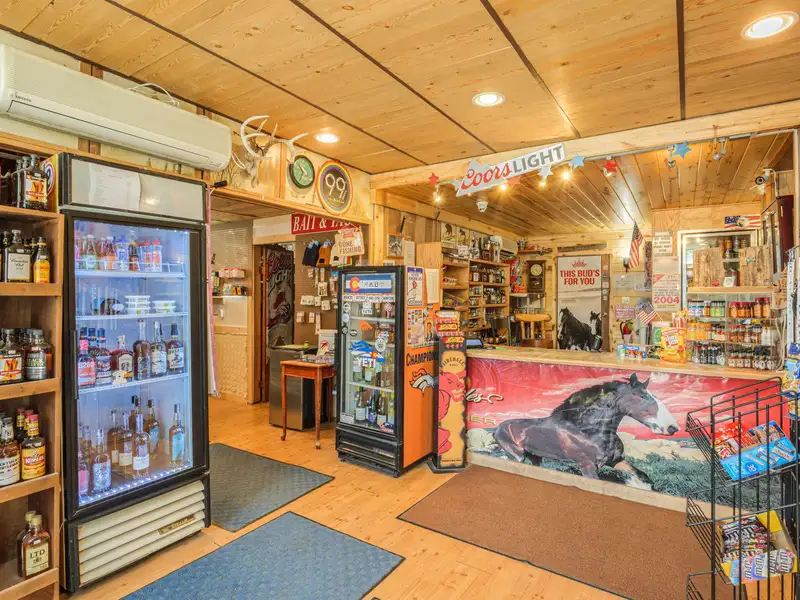 Mixed-use Retail and Residential Property with Expansion Potential in Collbran, Co