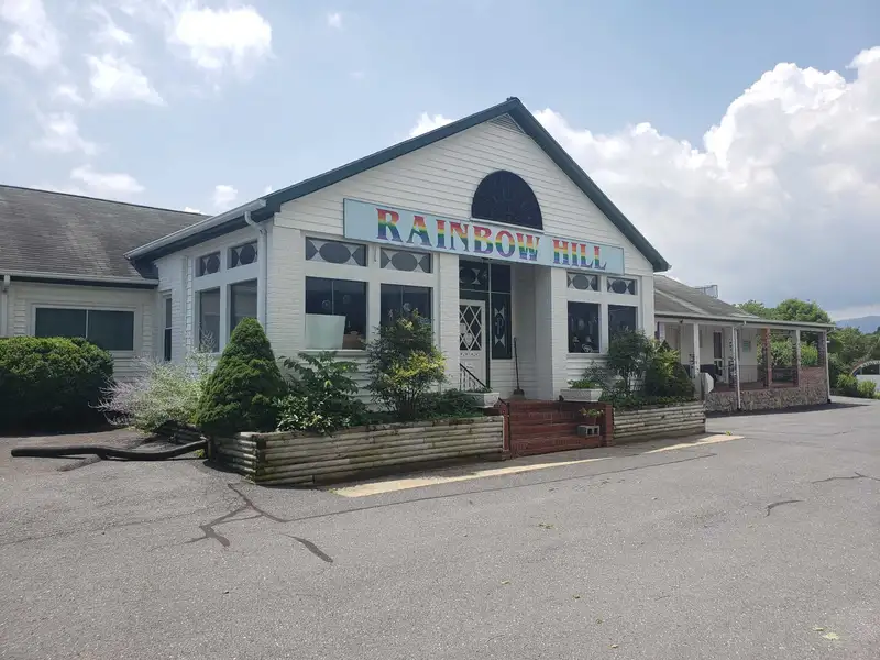 Versatile Retail Gift Shop and Cottages on 7.95 Acres with Mountain Views