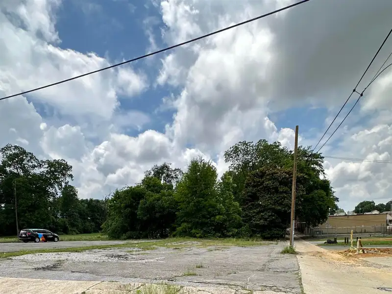 Prime Lot for Sale in Central Woodlawn