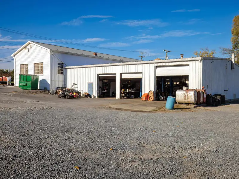 Versatile 9,940 Sq Ft Mixed-use Building on Congress Street, New Market, Shenandoah Valley