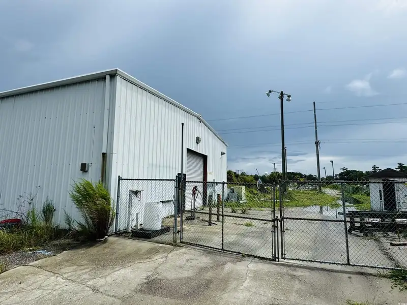 5,000 Sf Commercial Metal Building with Highway 17 Frontage and Redevelopment Potential