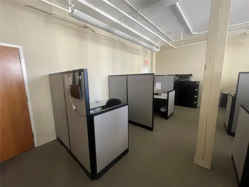 Downtown Cedar Rapids 3,500 Sf Second Floor Office Space for Lease