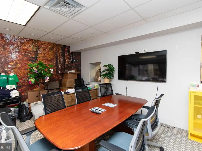 Mixed-use Commercial Property with Office, Garage, and Apartment in Flourtown