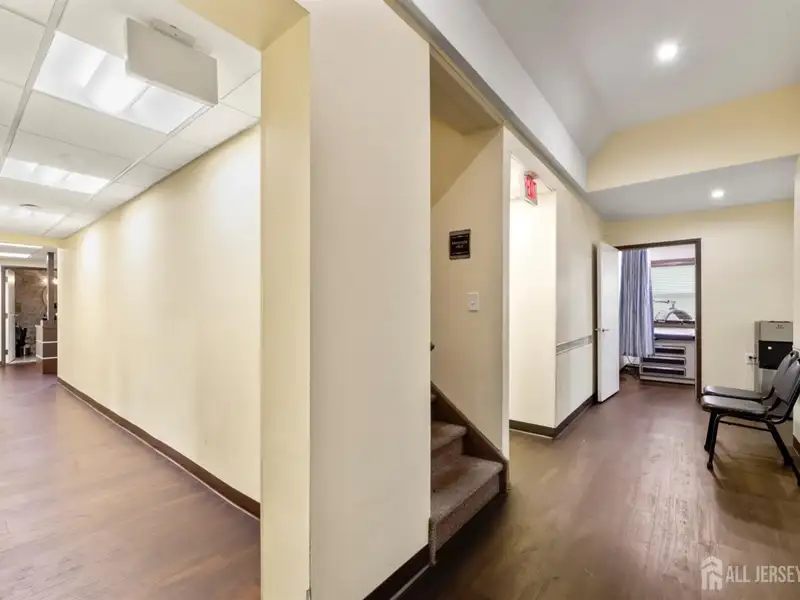 Renovated 3,345 Sf Medical Condo in Ferris Plaza, East Brunswick