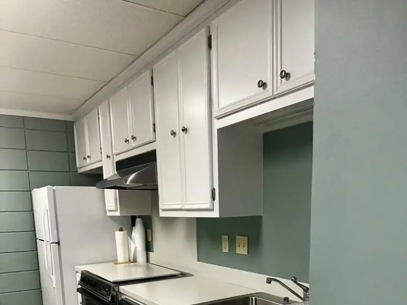 Office Building for Sale or Lease Near Port - 4100 Sq Ft with Conference Room and Parking