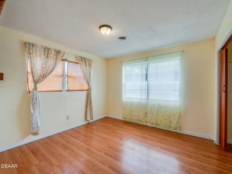 Zoned Sfr-5 Single Family Home on 1/4 Acre Ideal for Office Use