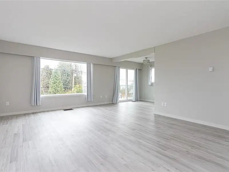 Ocean View 5-plex Apartment Building in Ladysmith with Development Potential