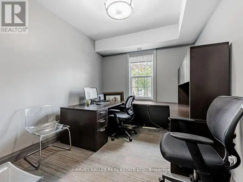 Custom Built Mixed-use Office/residential Property in Thornhill Village, 2013 Award Winner
