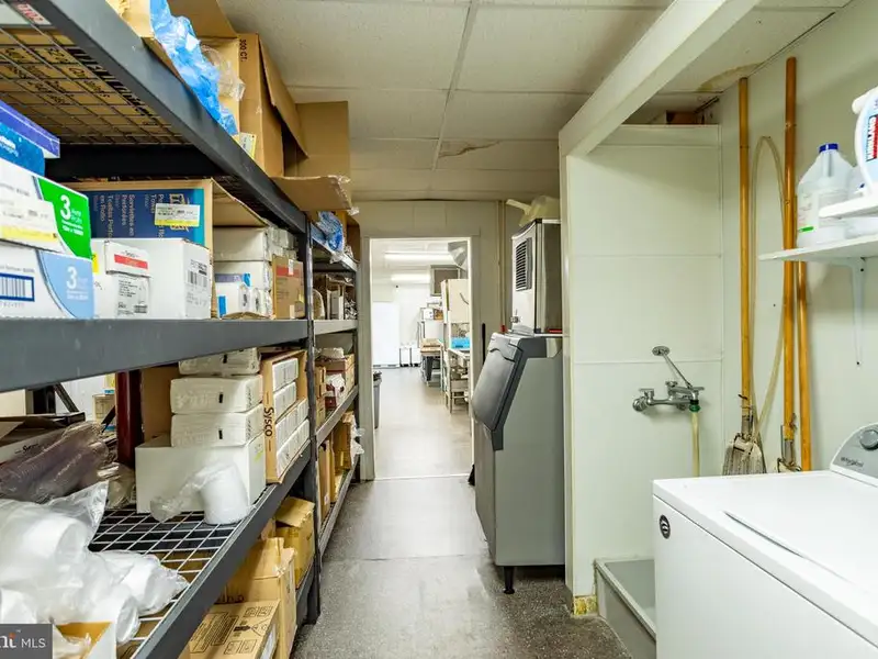 Established Restaurant with Commercial Kitchen and 120+ Seating in Hardy County