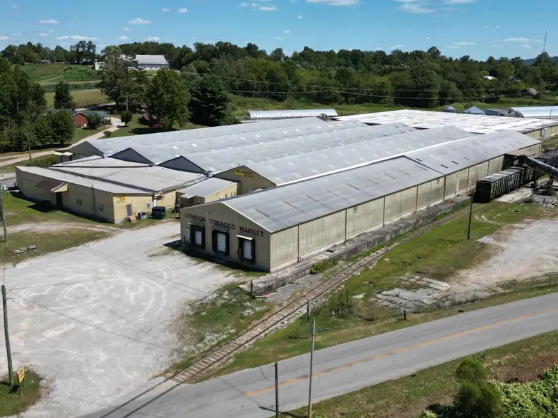 Versatile 150,000 Sq. Ft. Warehouse with Dock Access and Greenhouses in London, Ky