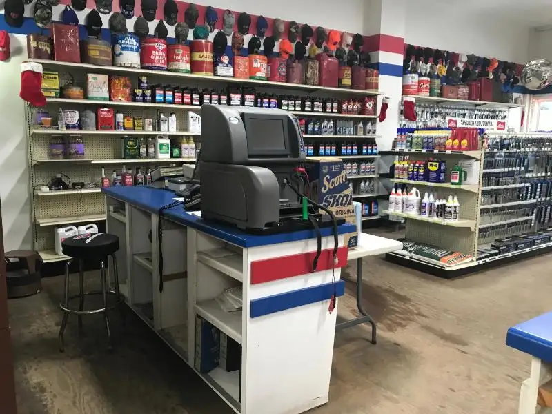 Prime Auto Parts Store with Excellent Location on High Traffic State Hwy 13 and 182