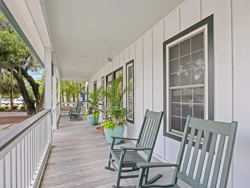 Centrally Located 3761 Sq Ft Office Space in Pawleys Island with Ample Parking