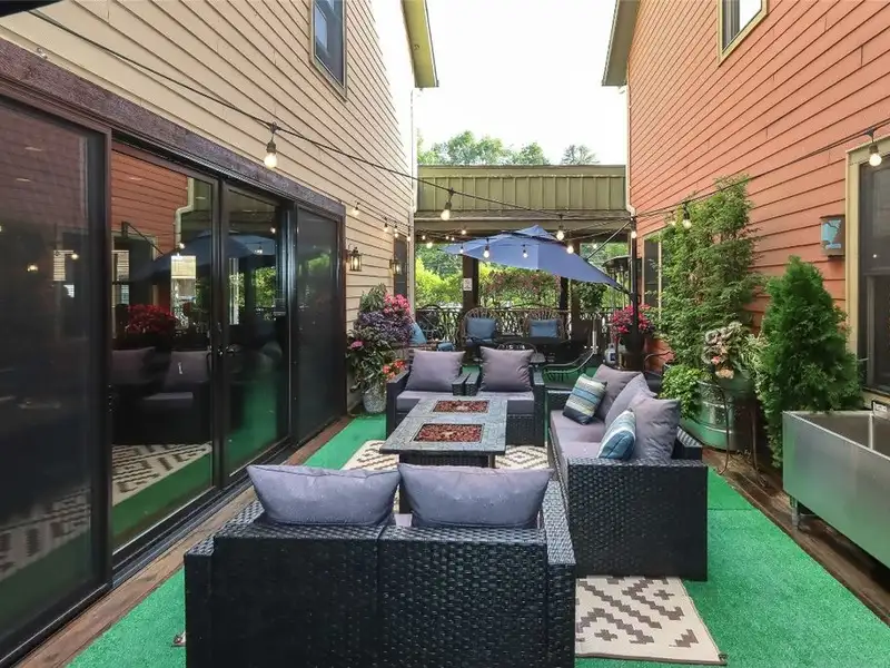 Established Restaurant and Community Hub with Residential Units in Sapphire, Nc